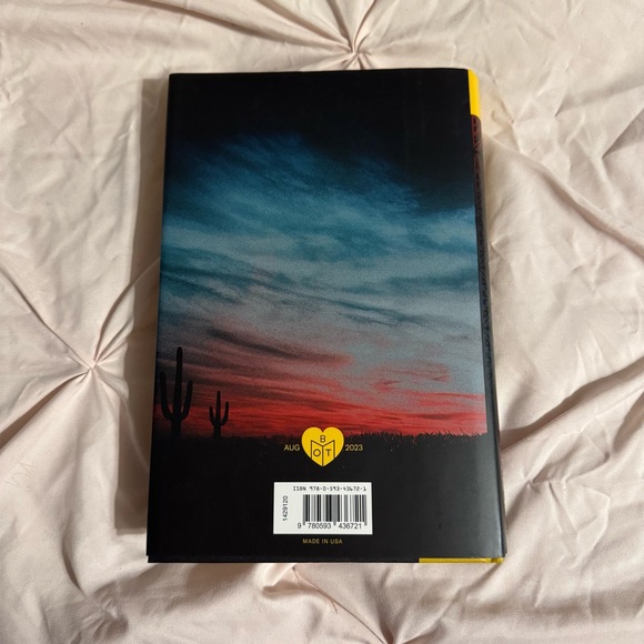 Book of the Month Vampires of El Norte by Isabel Cañas - Picture 4 of 5